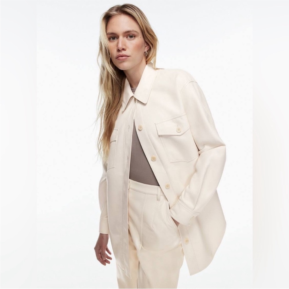 Aritzia Wilfred The Ganna Shirt Jacket in Vegan Leather in Birch FLAWED - Picture 8 of 9